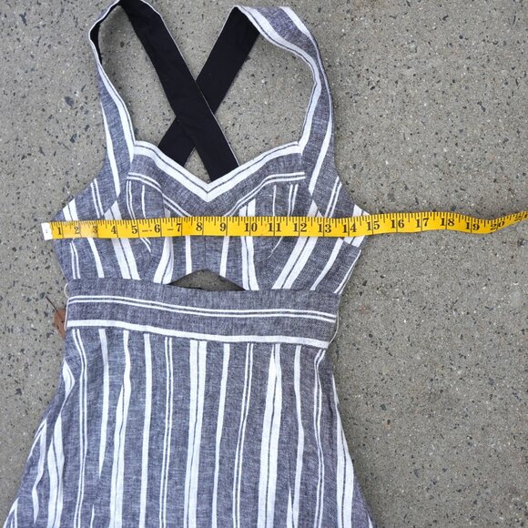 NWT BCBG MaxAzria Linen Blend Striped Cut-Out Halter Midi Dress 0 - Picture 4 of 11